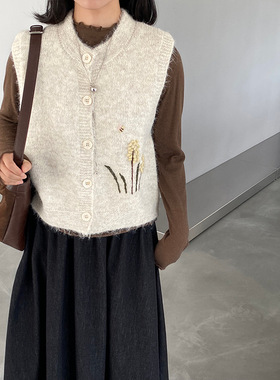 江左 韩系甜美风麦穗花朵针织马甲背心女秋慵懒风叠穿上衣 20672