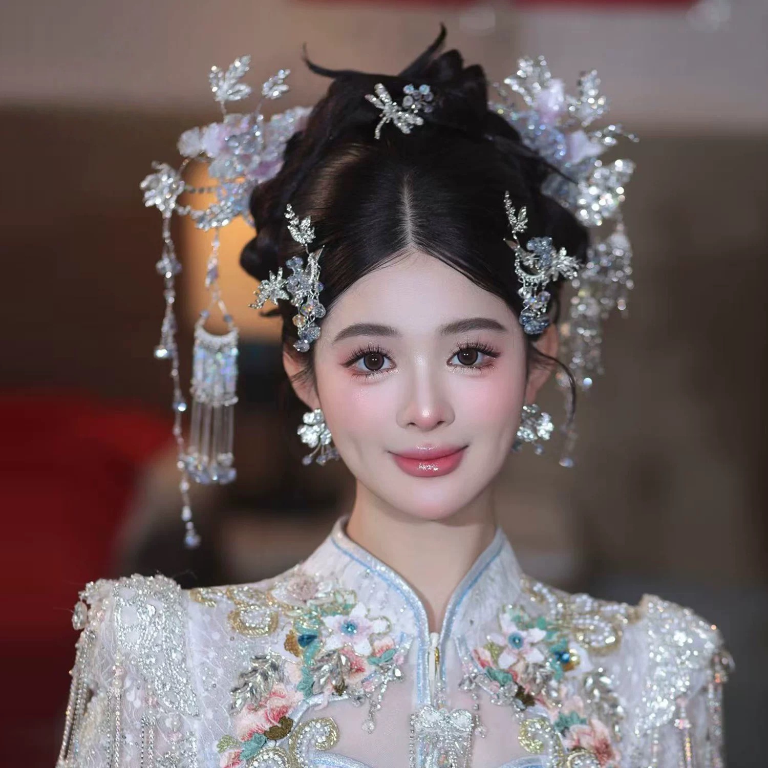 君心家 Z3古风甜美银色水晶流苏淡紫色花瓣发钗八件套中式新娘