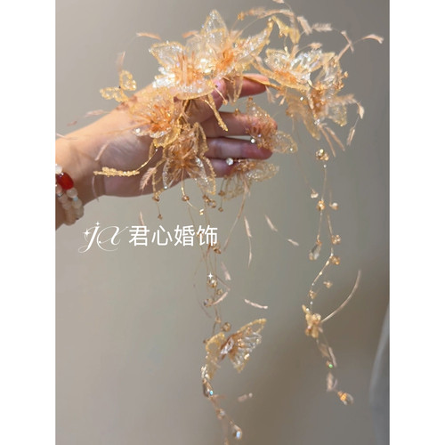 君心家 J141梦幻香槟金薄纱凝胶蝴蝶发饰耳环三件套新娘饰品