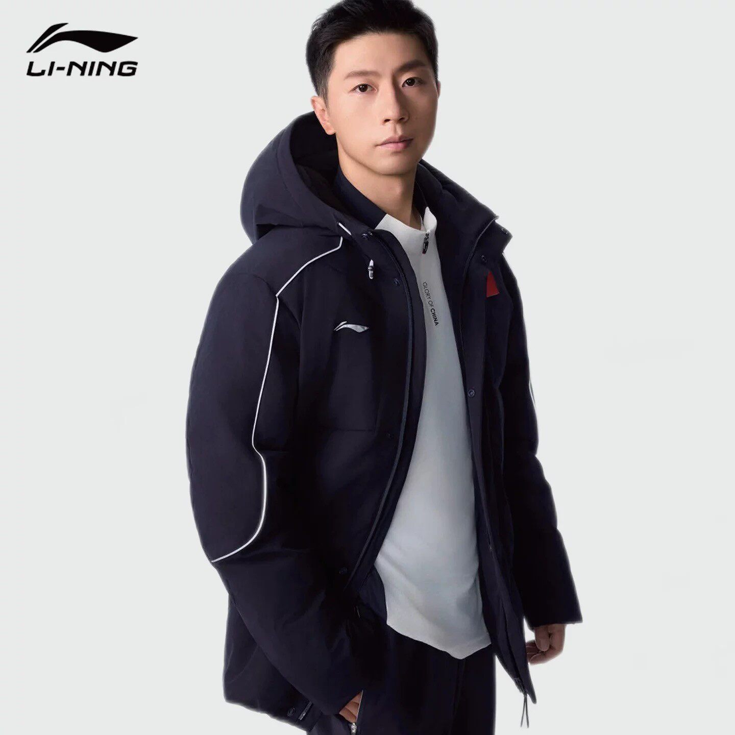 李宁荣耀赞助款乒乓球羽绒服