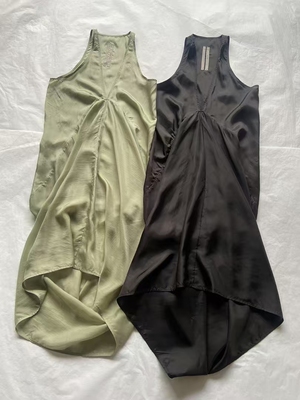 Rick 。Owens 2025SS 铜氨丝V领无袖风筝连衣裙