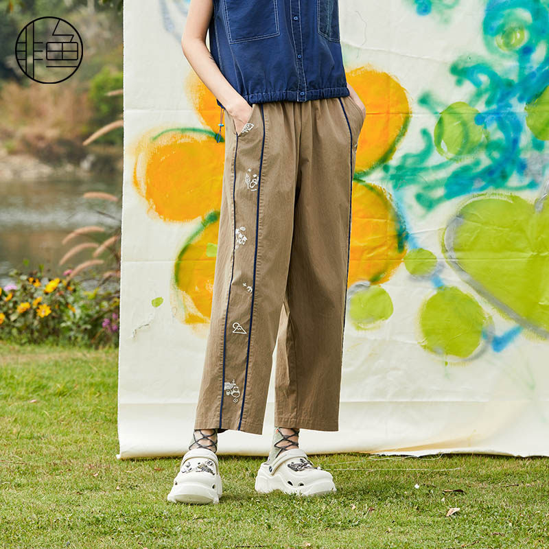 非鱼2024夏季运动感九分休闲女裤刺绣休闲轻薄直筒松紧腰裤子