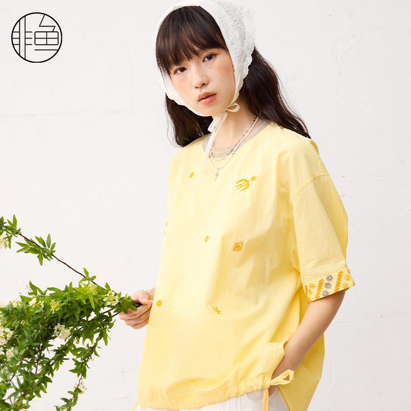 非鱼25夏季新款文艺减龄短袖衬衫刺绣女装休闲上衣百搭小衫