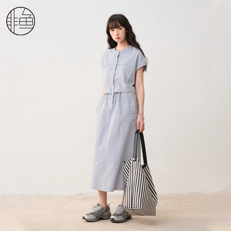 非鱼2025夏季新款文艺假两件连衣裙收腰显瘦气质女裙NFLXL1083