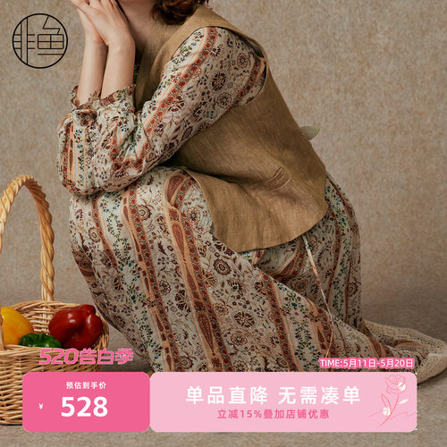 文艺复古风长袖连衣裙