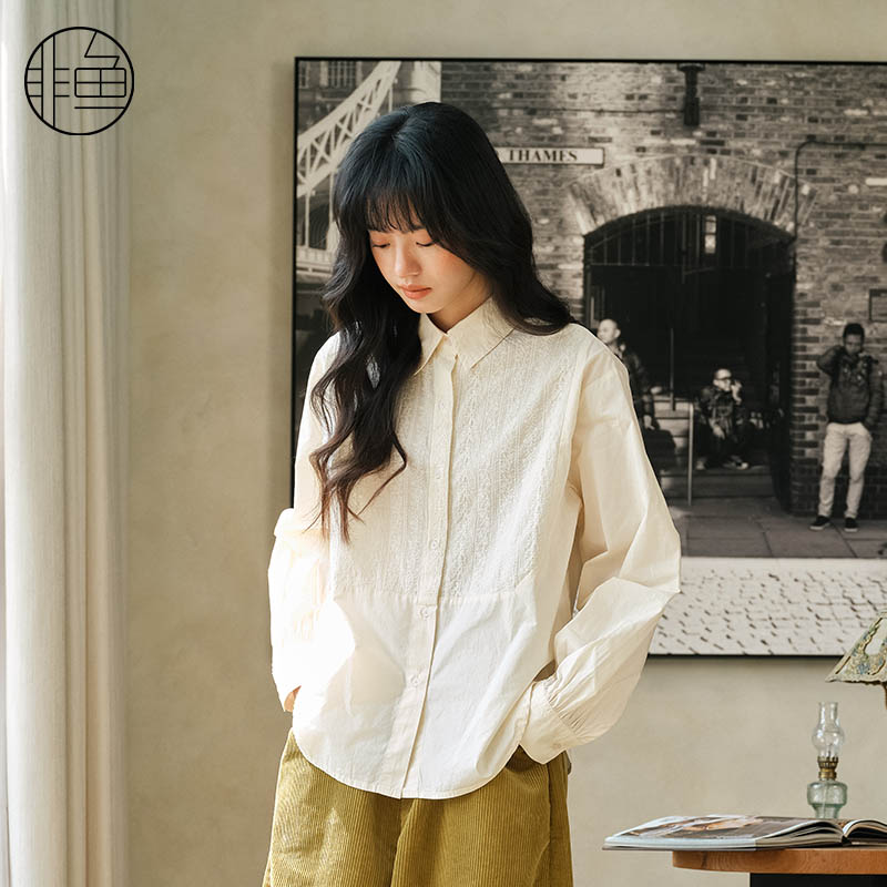 非鱼文艺衬衫女春秋新款翻领长袖绣花百搭上衣设计感文艺女装