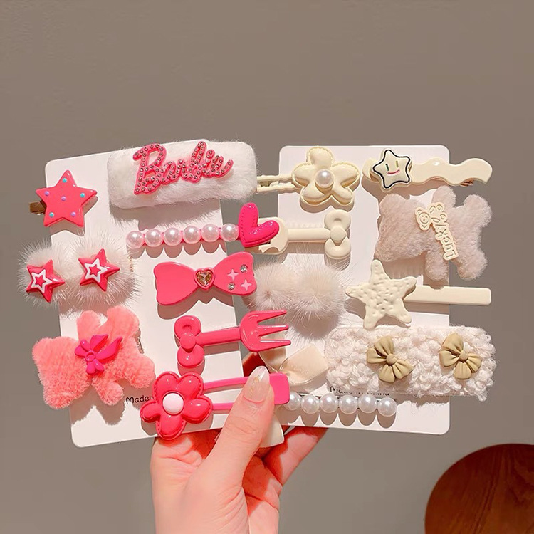 2025年新款粉色毛绒发夹女刘海侧边碎发发卡网红可爱儿童夹子头饰