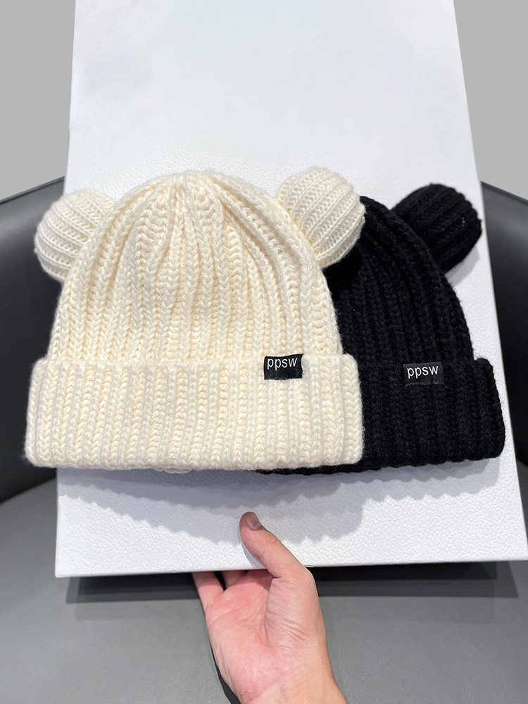 HONG KONG PURCHASING CUTE BEAR EARS LOOSE BIG HEAD BIB WOOLEN HAT WOMENS AUTUMN AND WINTER THICKENED EAR PROTECTION KNITTED HAT