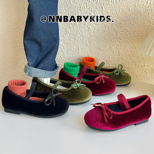 女童红色丝绒皮鞋秋冬儿童松紧带蝴蝶结国风公主鞋浅口瓢鞋奶奶鞋