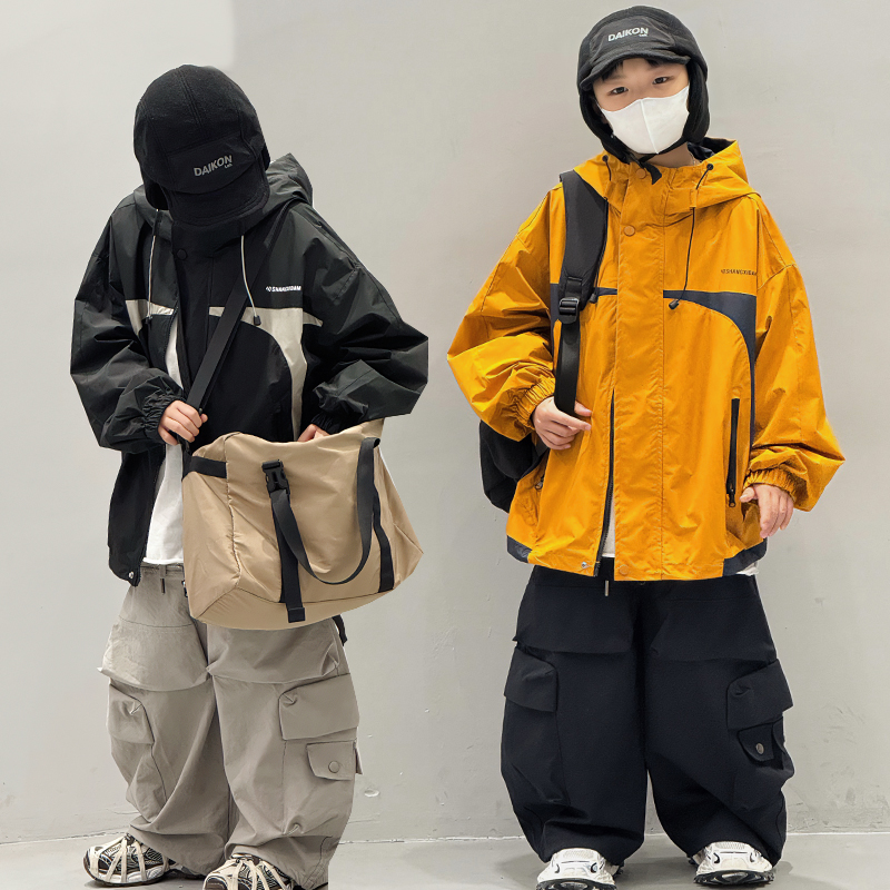 男童秋装外套酷帅2025新款儿童冲锋衣春秋款中大童秋季上衣洋气潮