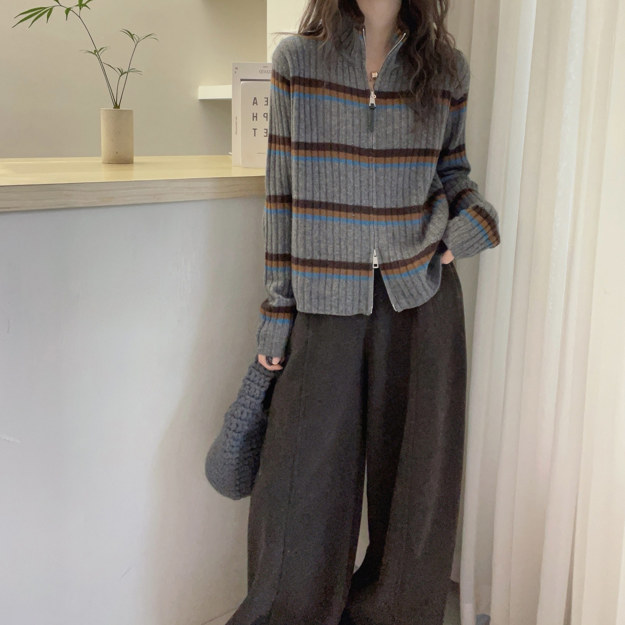 欧洲站2025冬装复古撞色条纹高领拉链山羊绒针织开衫女毛衣外套女