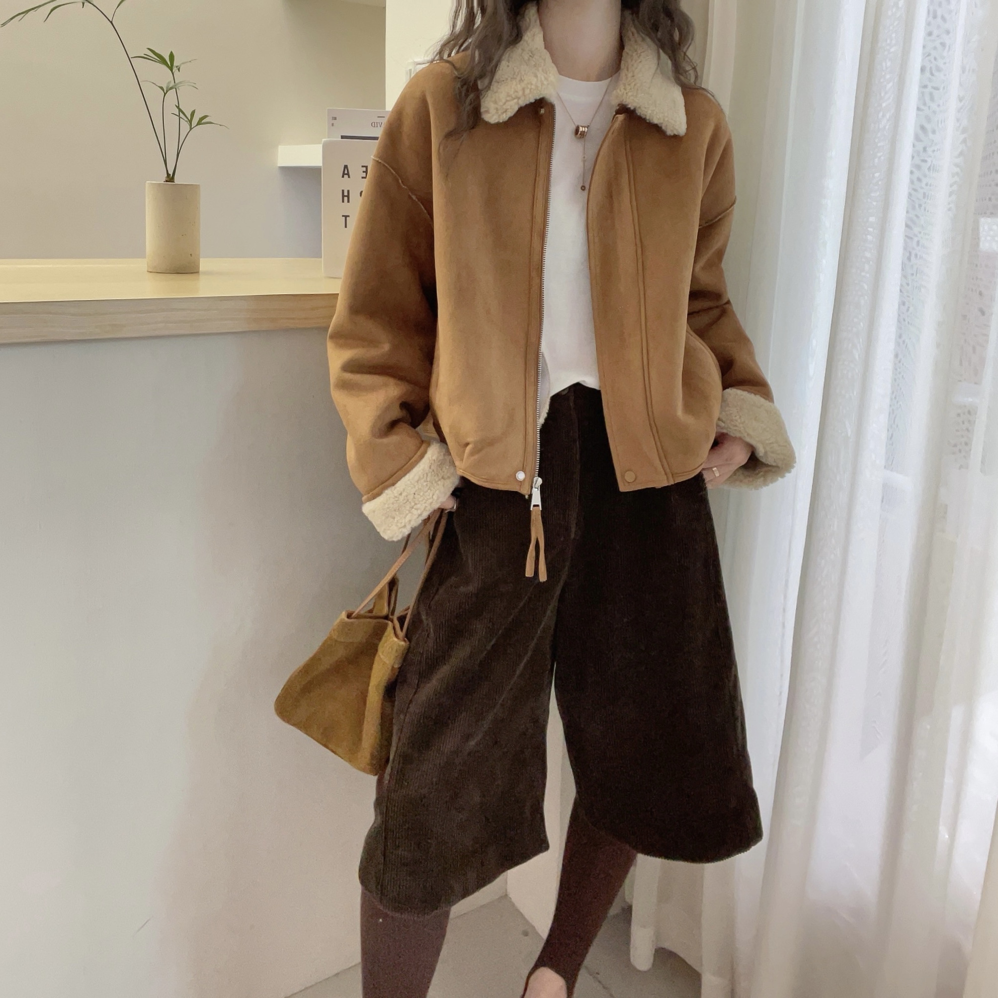 欧洲站2025秋季新款欧货潮翻羊羔毛领皮毛一体外套女秋冬宽松上衣