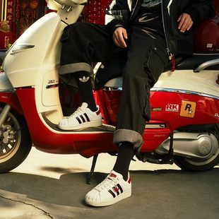 EG4959EG4958 贝壳头金标休闲板鞋 adidas阿迪达斯三叶草新款 运动鞋