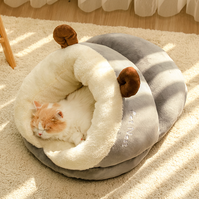 猫窝冬季保暖半封闭式加厚小型犬拖鞋狗窝猫床冬天睡觉用宠物用品-封面
