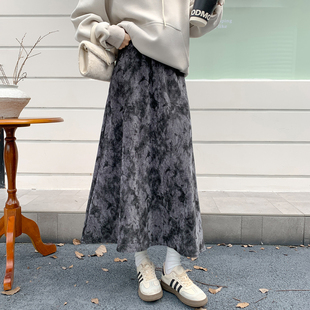 碎花半身裙秋冬2025新款高腰a字裙丝绒长裙子墨染遮跨保暖冬裙女