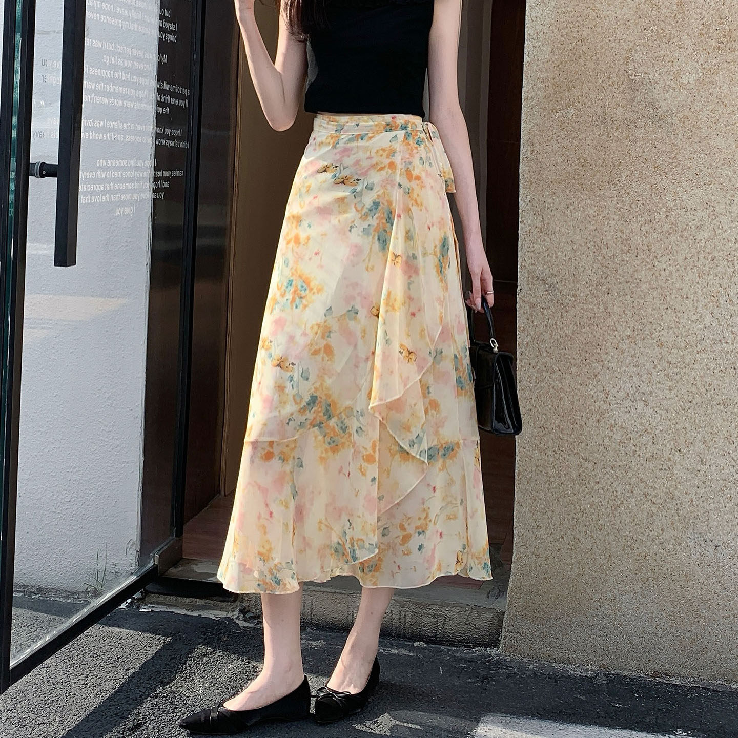一片式系带雪纺碎花半身裙女2026夏季新款百搭显瘦a字裙仙女中裙