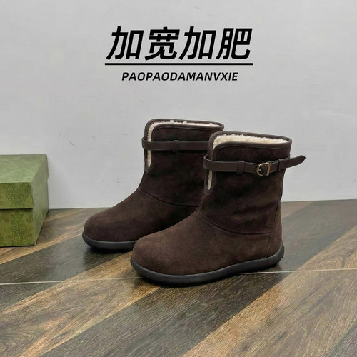 胖脚宽肥大码女鞋41到43雪地靴勃肯棉靴平底厚绒短靴2025冬季新款