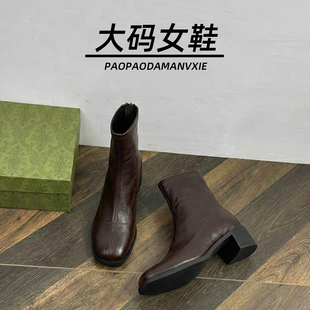 大码女鞋41到42宽脚胖马丁靴粗跟瘦瘦靴后拉链英伦风短靴加绒冬季