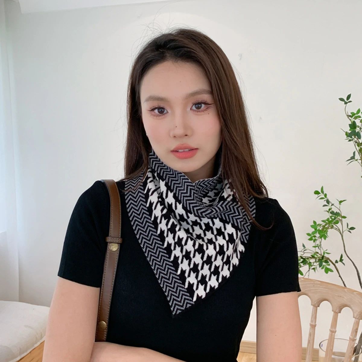 Women Plaid Triangle Neck Scarf Fashion Winter Warm Thick Ne