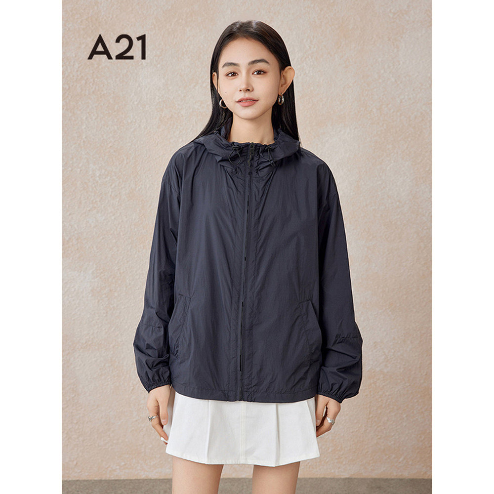 A21女装宽松连帽落肩薄款风衣图片