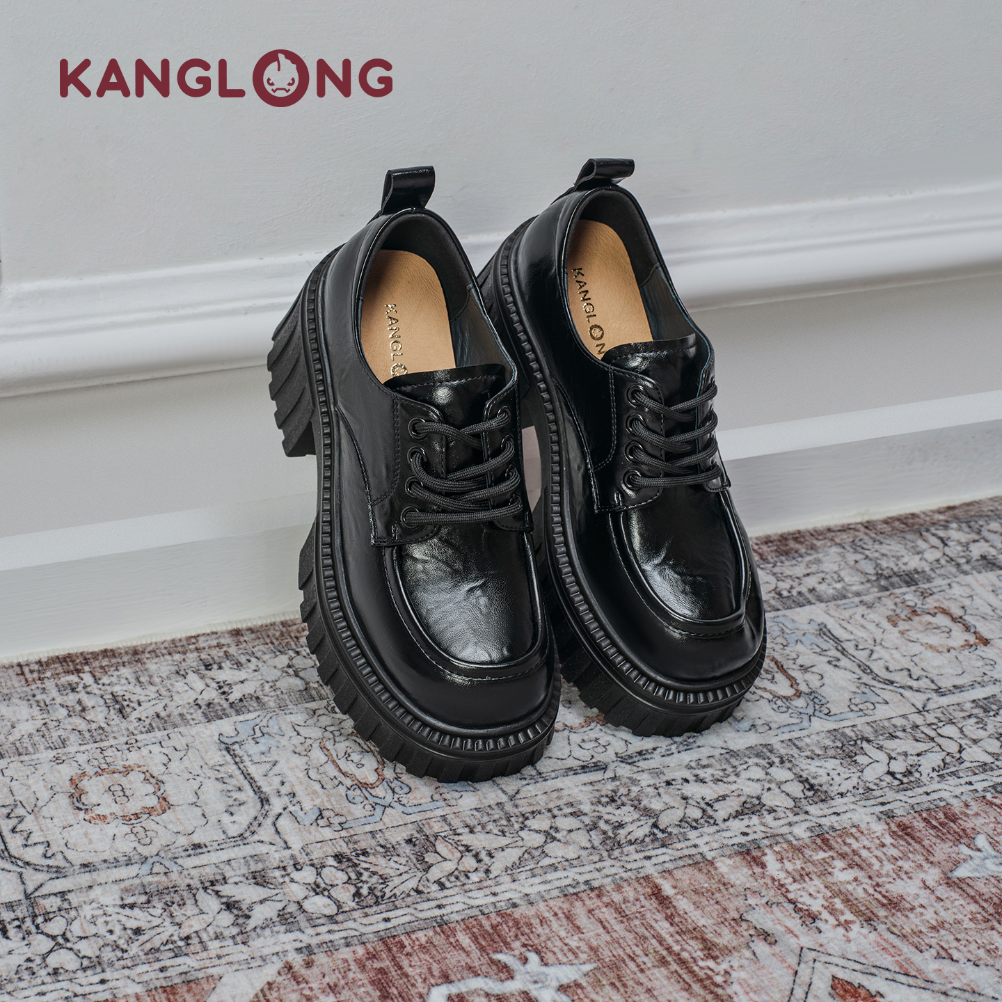 康龙女鞋2025秋季乐福鞋纯色系带英伦风增高单鞋厚底门店发货