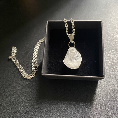 贝壳子〈白水晶〉天然石新款个性项链简约高级质感男女潮流饰品