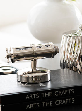 印度银色时光仪黄铜桌面台历摆件