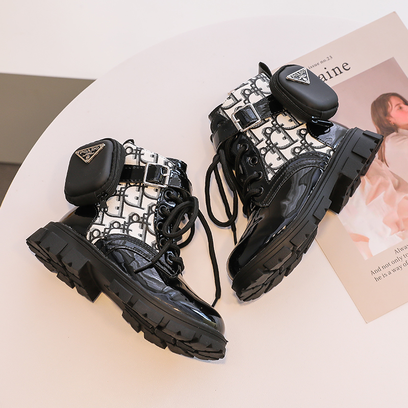 女童马丁靴秋冬加绒新款男童靴子