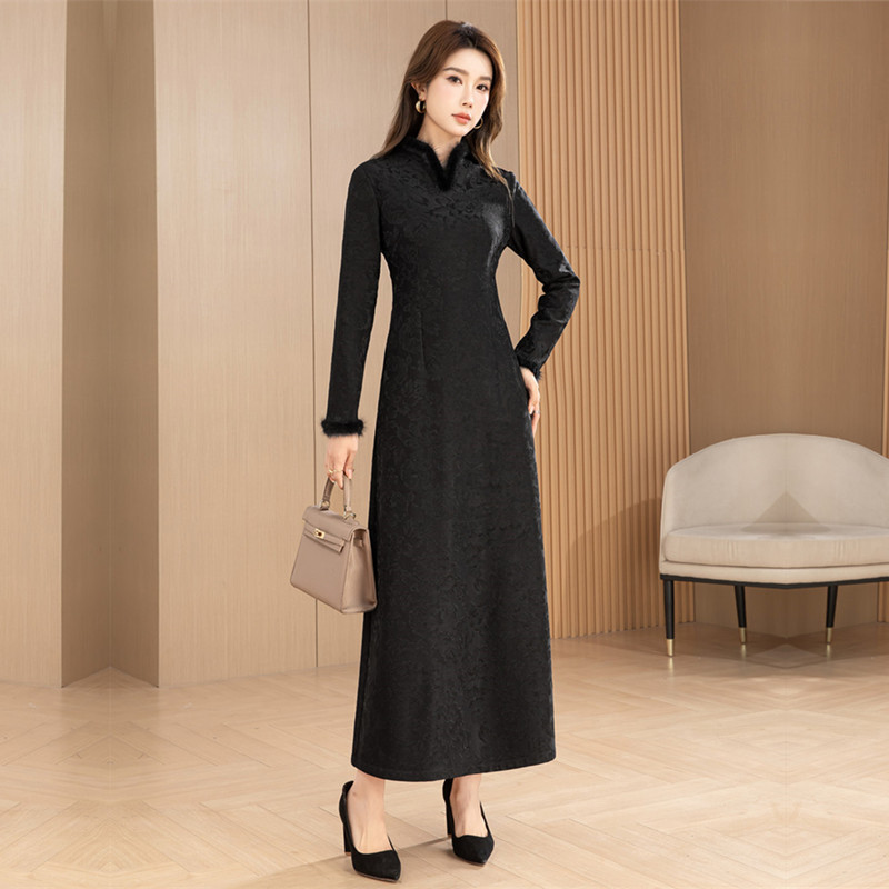 高级感提花连衣裙女秋冬款2025新款高端精致加绒长款裙子气质长裙