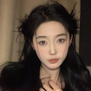 黑色羽毛发夹侧边夹发卡纯欲风发饰鸵鸟毛毛头饰毛绒夹子显发量多