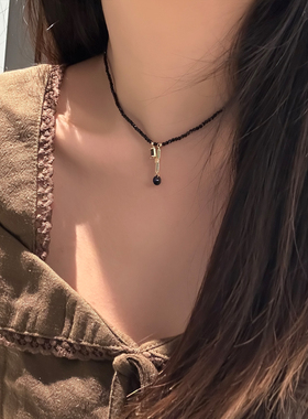 气质复古黑色水晶串珠项链个性