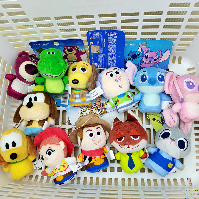 miniso名创优品迪士尼草莓熊史迪仔指尖公仔双联毛绒小挂饰钥匙扣