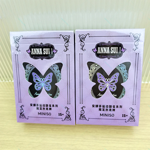 名创优品安娜苏运动限定扑克牌