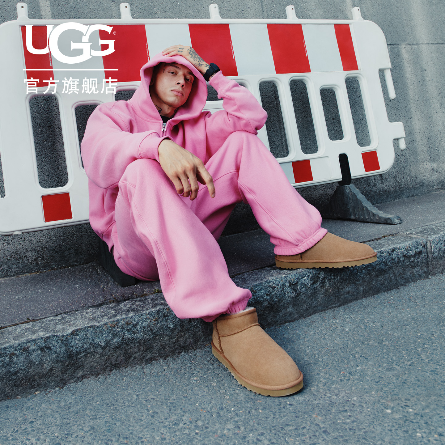 UGG圆头保暖时尚经典短靴雪地靴