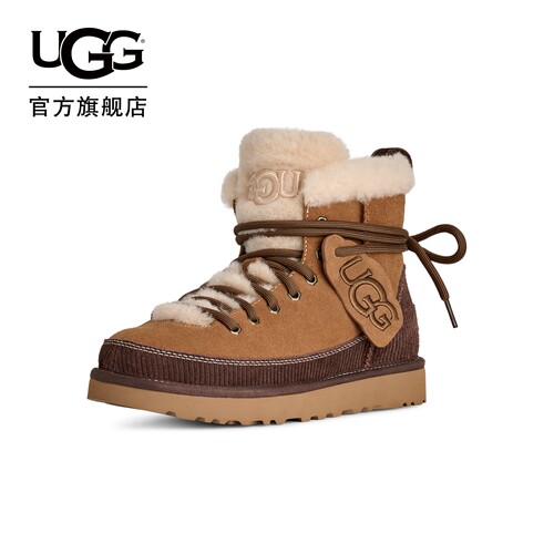 UGG时尚挂饰款经典系带雪地靴