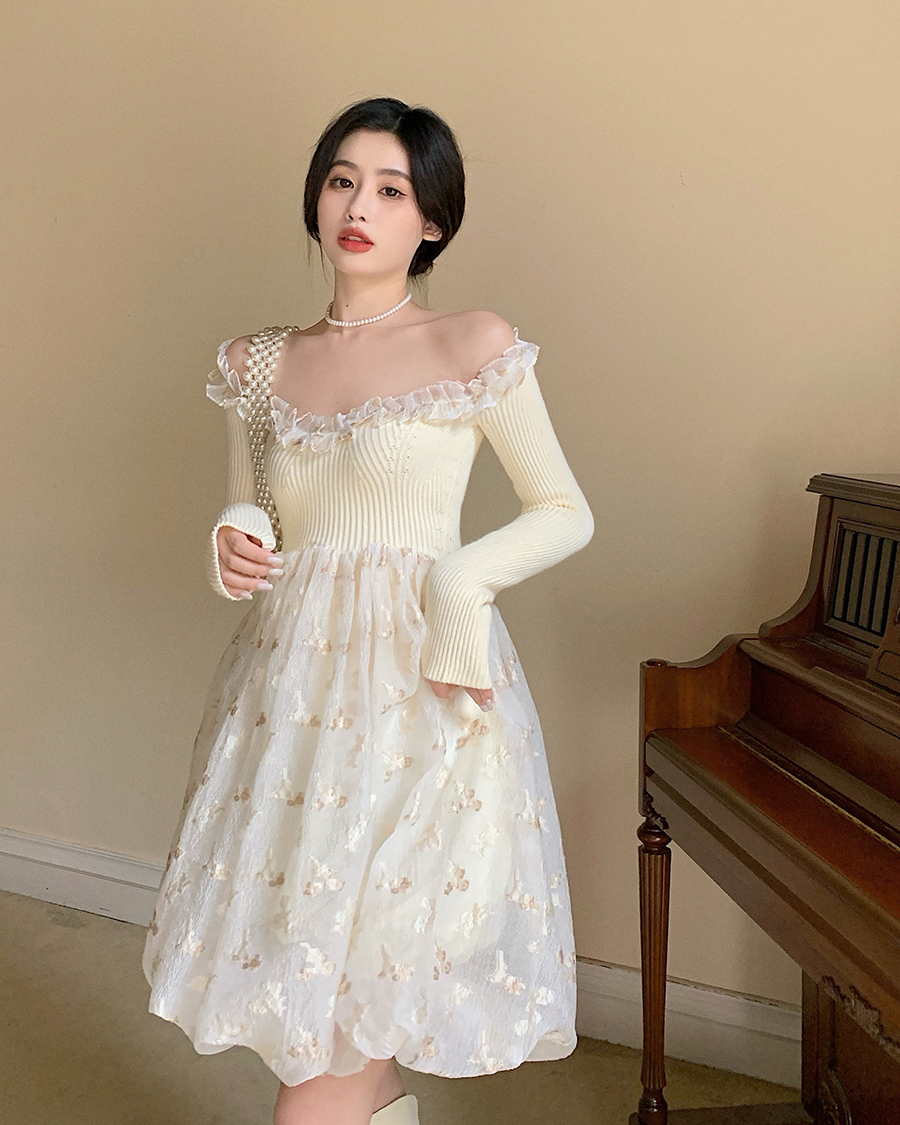 Real price thick knitted jacquard three-dimensional flower bud Dress Lace Long Sleeve Sweater