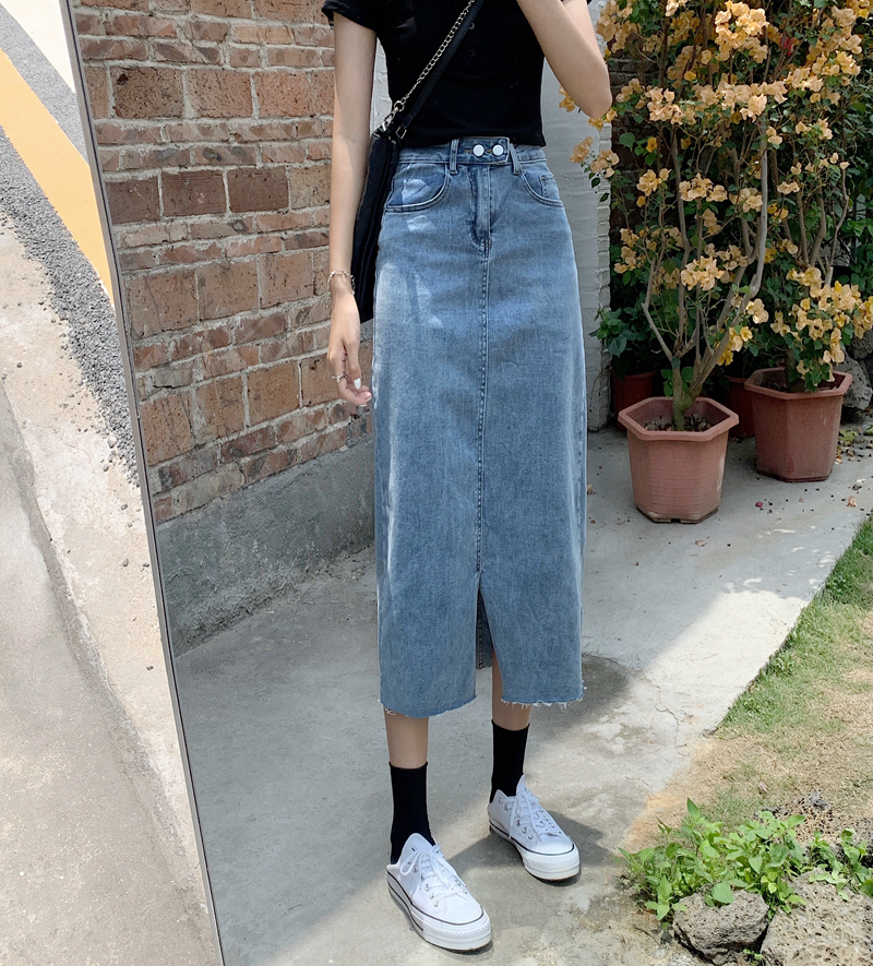 Real price ᦇ denim skirt women's high waist and thin split buttocks, medium length denim skirt A-shape