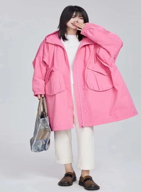 翠色嘉人2026春季新款气质休闲女二侧大口袋连帽风衣外套84023