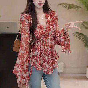 碎花v领长袖防晒衬衫女款2026新款夏季独特漂亮小衫法式雪纺上衣