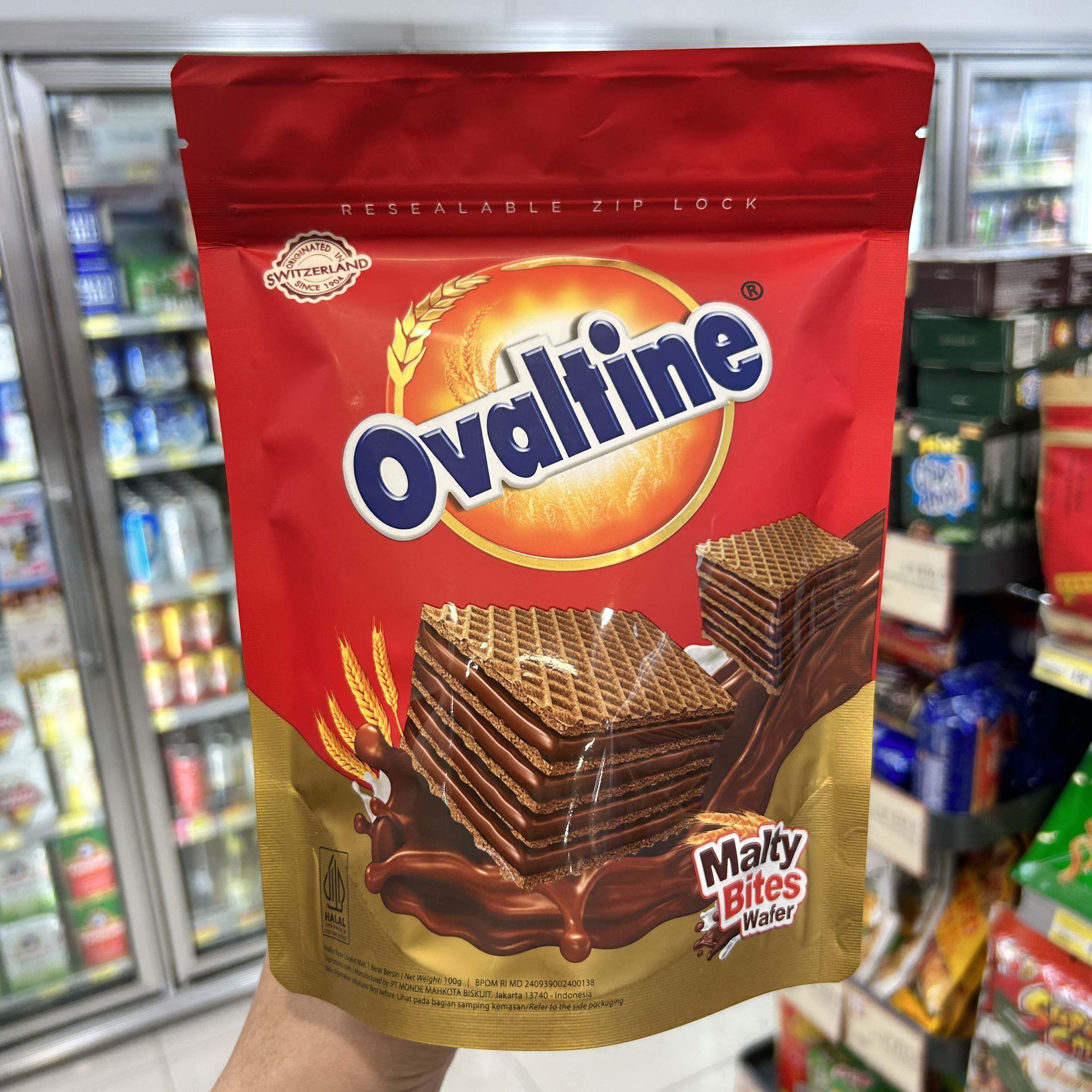 临期特卖特价进口Ovaltine阿华田迷你麦芽巧克力威化饼干100g零食