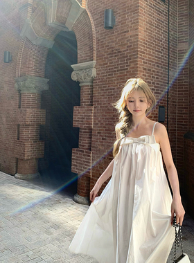 Le 19 RomanLand 蝴蝶结长款吊带大裙摆度假风纯棉宽松显瘦连衣裙