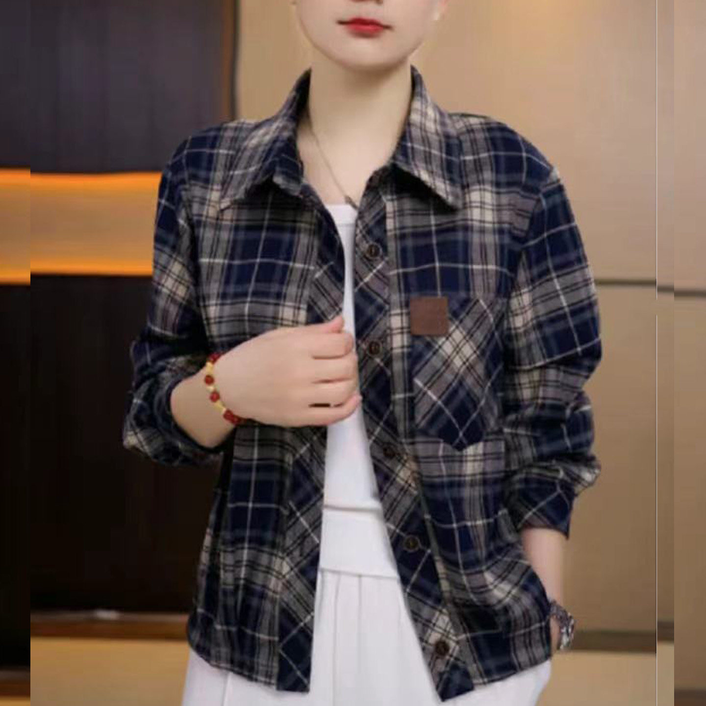 减龄女装高档洋气纯棉衬衫2026新款女装秋季外套妈妈长袖格子衬衣