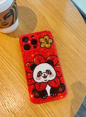 适用于苹果15Promax奢华水钻手机壳iPhone14Pro镶钻熊猫花正红色苹果16Promax满钻12全包软壳网红潮牌13