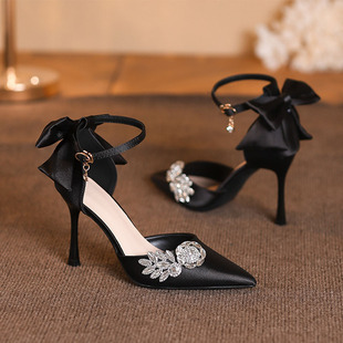 2025春新款小码女鞋30 31 32 33尖头高跟鞋细跟一字扣带单鞋水钻