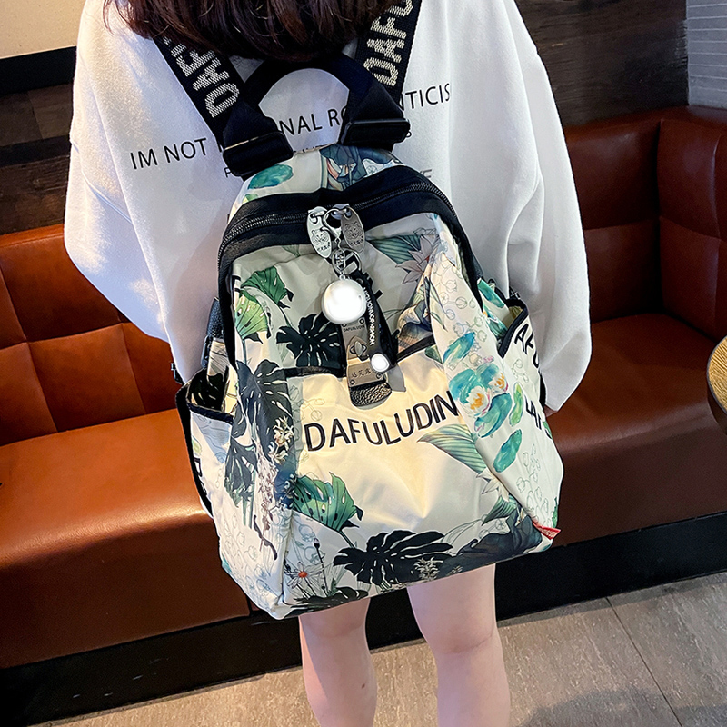 小众小清新双肩包女2025新款时尚休闲南韩丝女士背包大容量旅行包