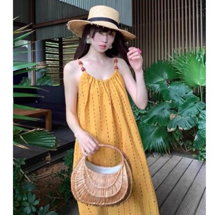 超好看海边度假宽松显瘦长裙子 黄色肩带串珠流苏吊带连衣裙女夏季
