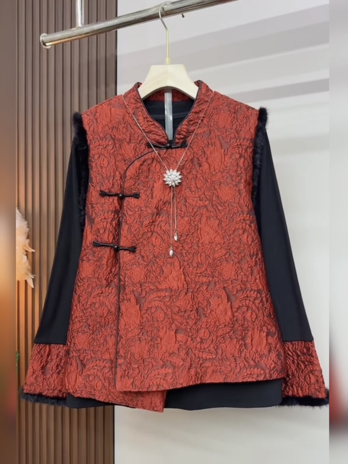 秋冬大码重工加厚国风马夹套装宽松显瘦洋气减龄打底上衣外穿两件