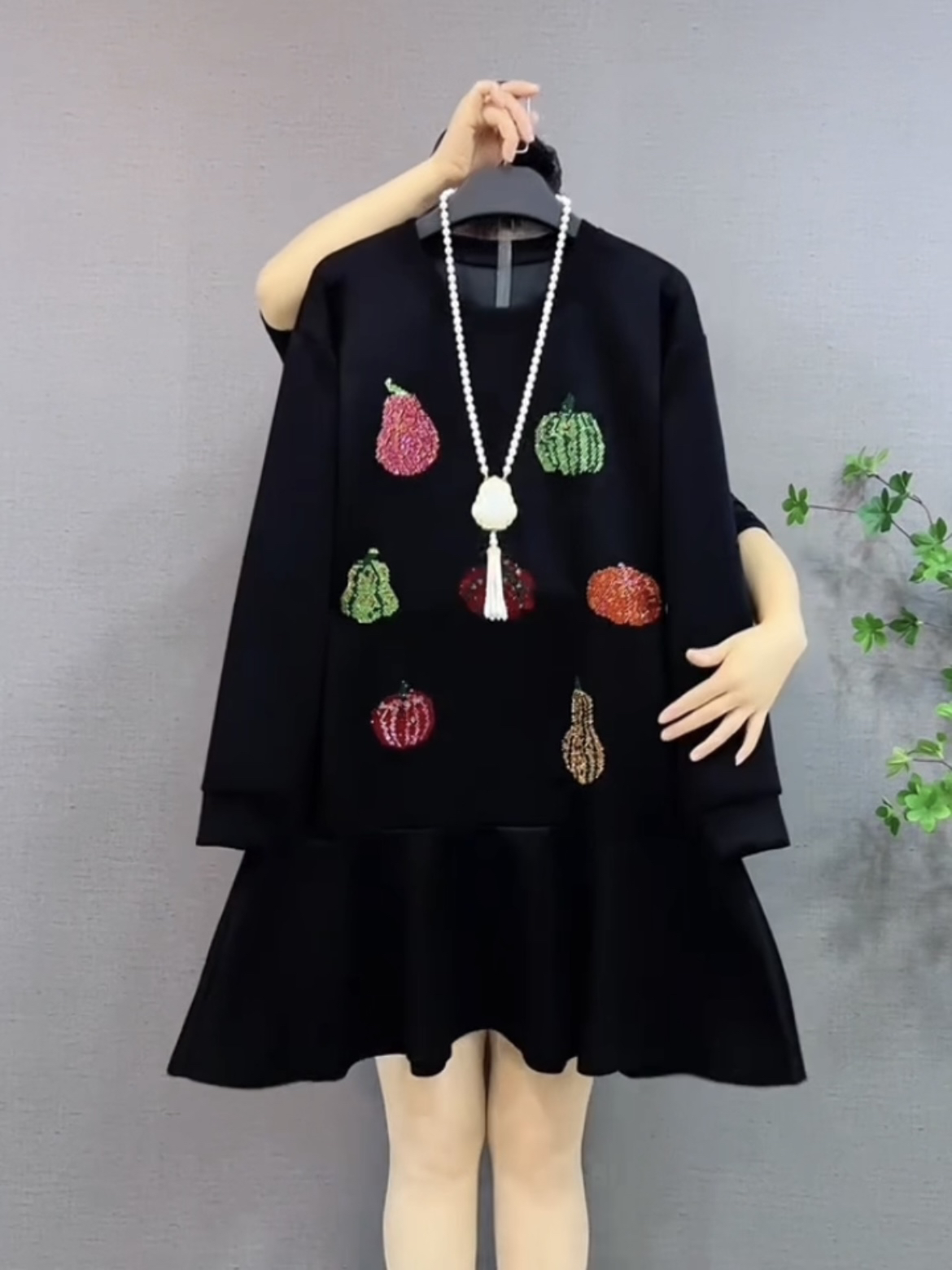 秋冬大码重工烫钻长袖T裙女宽松显瘦洋气减龄中长款大T内搭连衣裙