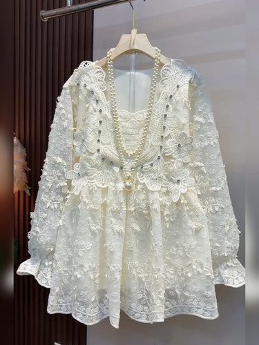 春夏大码重工刺绣钉珠打底衫宽松显瘦洋气减龄内搭中长款蕾丝衫潮