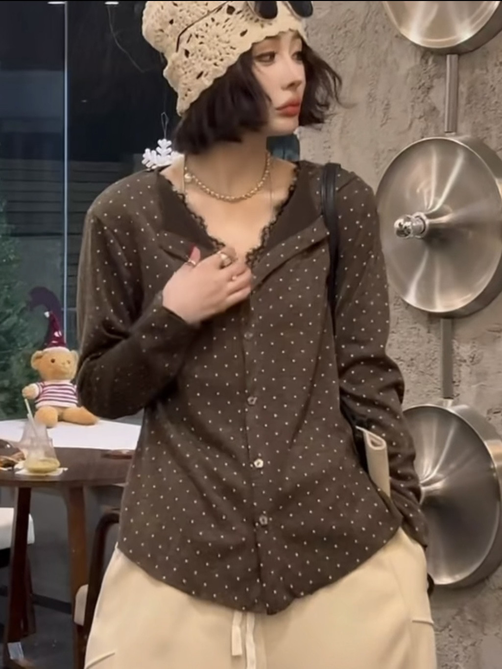 春夏大码女装波点长袖T恤领口蕾丝洋气减龄薄款打底衫ins上衣宽松,女装/女士精品,常规大码外套,淘宝优惠券,粉丝福利购,淘宝优惠卷